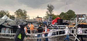 Cae escenario en Gustavo A. Madero