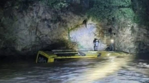 Cae autobús de pasajeros al río Tlapaneco en Guerrero; reportan 8 muertos y 30 heridos  