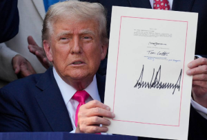 Promulga Trump su «ley grande y hermosa» de presupuesto en la Casa Blanca