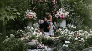 Taylor Swift y Travis Kelce se comprometen