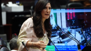 Aceptan diputados de Morena que Kenia López presida la Mesa Directiva