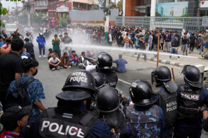 Ascendió a 51 la cifra de muertos en Nepal tras los violentos disturbios que provocaron la caída del gobierno