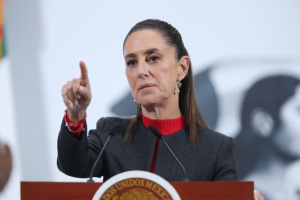 Congreso de Perú declara persona «non grata» a la presidenta Claudia Sheinbaum