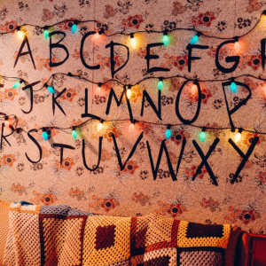 Presentan experiencia inmersiva de “Stranger Things” en CDMX