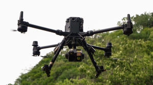 Cierre del espacio aéreo de El Paso fue por drones de cárteles; Sheinbaum dice que «no tiene información»