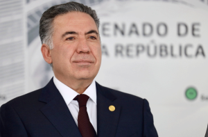 Inzunza pide licencia, a casi un mes de que EE.UU. presentó cargos por narco