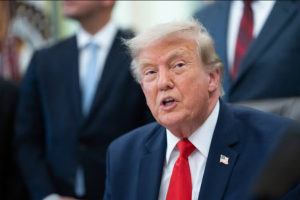 Trump firma decretos contra la ciudadanía por nacimiento y el ‘turismo de maternidad’