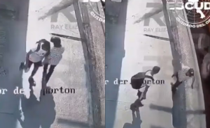 Hombre empuja a adulto mayor y cae hacia a las ruedas de tráiler en Monterrey