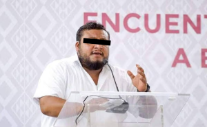 Detienen por extorsión y delitos contra la seguridad al alcalde de Juchitán, Oaxaca