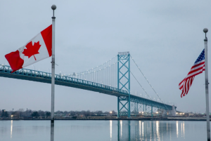 Entran en vigor aranceles de Canadá a productos de EEUU