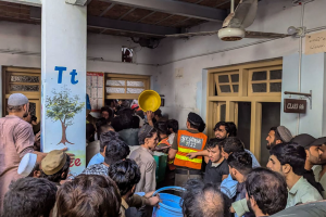 Encuentran muertos a 32 estudiantes y una maestra en horario de clases